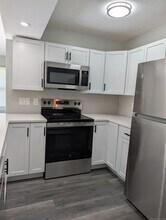 226 Laurel St in East Haven, CT - Foto de edificio - Building Photo