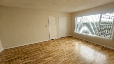 1201 N Ogden Dr, Unit 3 in West Hollywood, CA - Building Photo - Building Photo