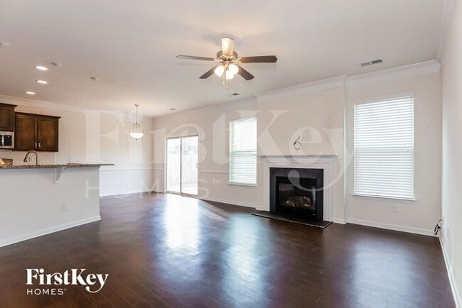 property at 104 Rock Hopper Ln