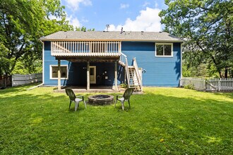 18525 County Road 24 in Plymouth, MN - Foto de edificio - Building Photo