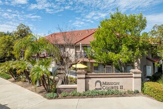 Mission Courts II in Rancho Santa Margarita, CA - Building Photo - Building Photo