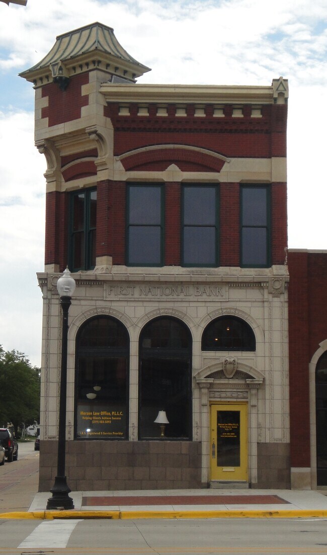 98 E Bremer Ave Rentals in Waverly, IA