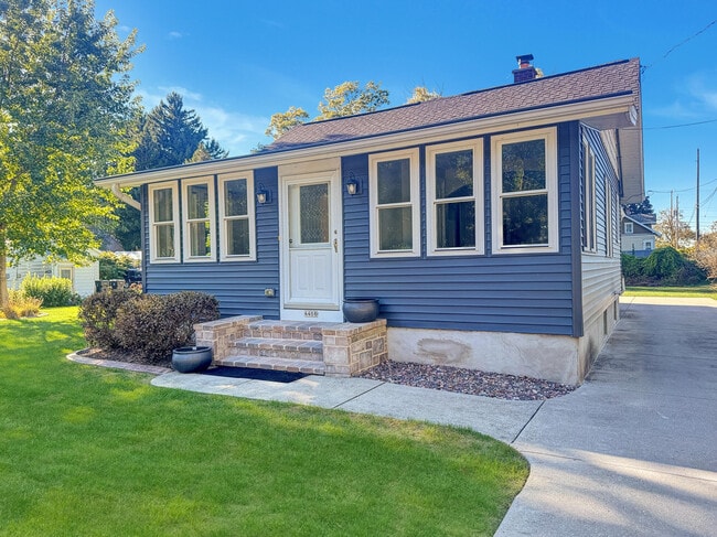 property at 4408 Shorehaven Ln