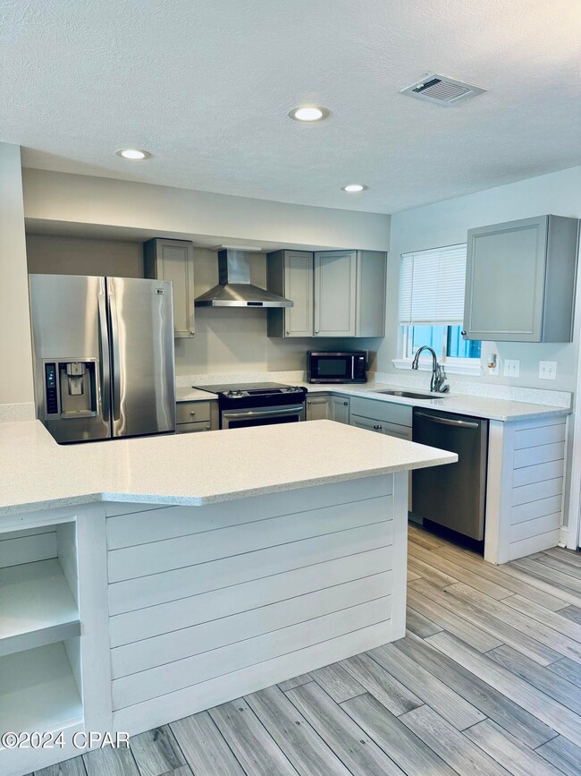 1006 Wildwood Rd in Panama City Beach, FL - Building Photo - Building Photo