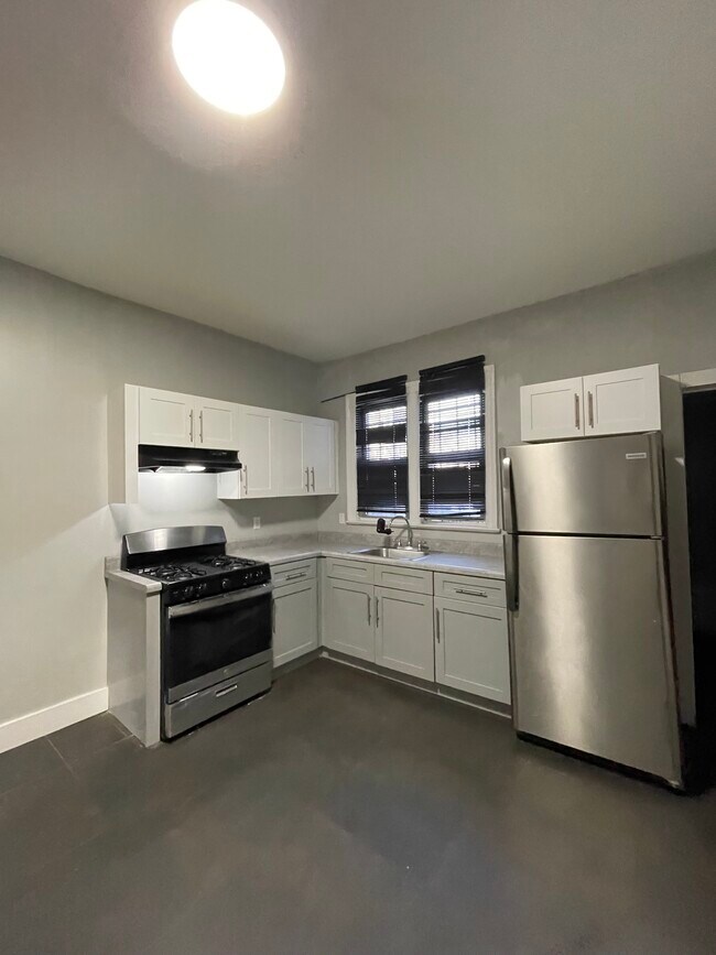 29 Irving St in Newark, NJ - Building Photo - Building Photo