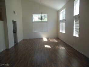2683 Regency Cove Ct in Las Vegas, NV - Building Photo - Building Photo