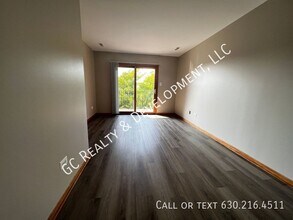 13419 S Brandon Ave in Chicago, IL - Building Photo - Building Photo