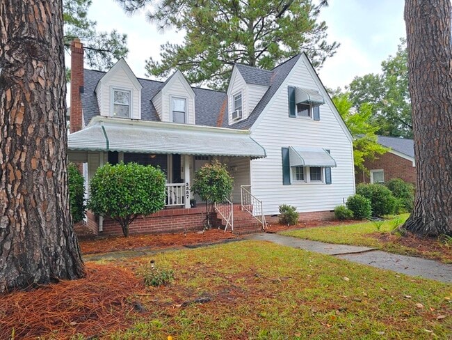 property at 3557 Chesapeake Blvd