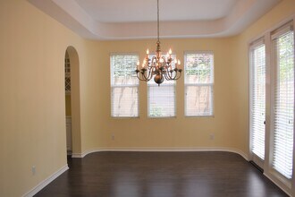 27 Paso Robles in Irvine, CA - Building Photo - Building Photo
