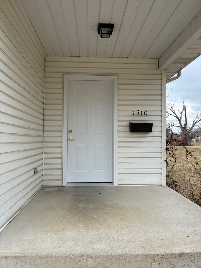 1510 S 12th St in Terre Haute, IN - Foto de edificio - Building Photo