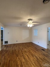 5425 Westwood Dr in Milton, FL - Building Photo - Building Photo