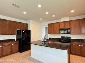 2904 Laurel Springs Dr in Green Cove Springs, FL - Building Photo - Building Photo