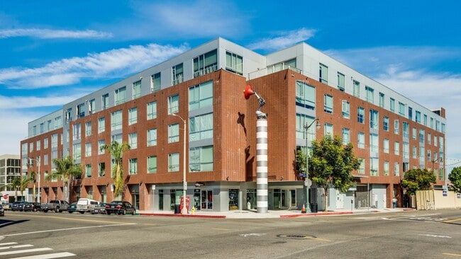 property at 285 W 6th St