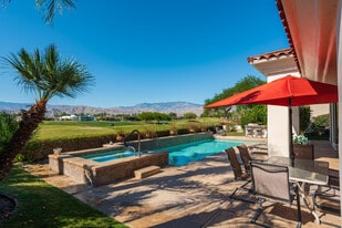278 Loch Lomond Rd in Rancho Mirage, CA - Building Photo