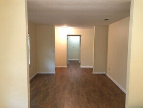 1915 SW 42nd Ave in Gainesville, FL - Building Photo - Building Photo