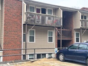 Hickory Way Apartments in Milton, WV - Building Photo - Building Photo