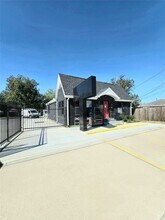 616 Shaver St in Pasadena, TX - Building Photo - Building Photo