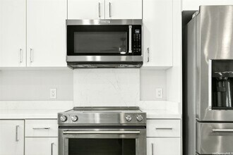 91-3641 Iwikuamoo Street Unit 4502 in Ewa Beach, HI - Building Photo - Building Photo