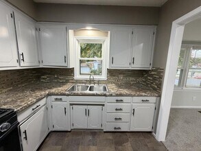 2016 Key Ln in Kansas City, KS - Building Photo - Building Photo