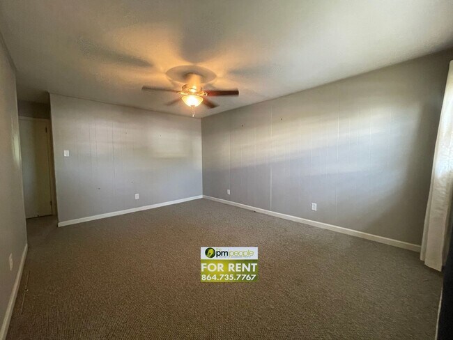 11 Lenox Ave in Greenville, SC - Building Photo - Building Photo