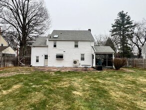 120 Bridle Path Rd in Springfield, MA - Building Photo - Building Photo
