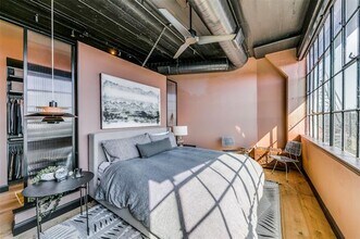 2220 Canton St in Dallas, TX - Building Photo - Building Photo