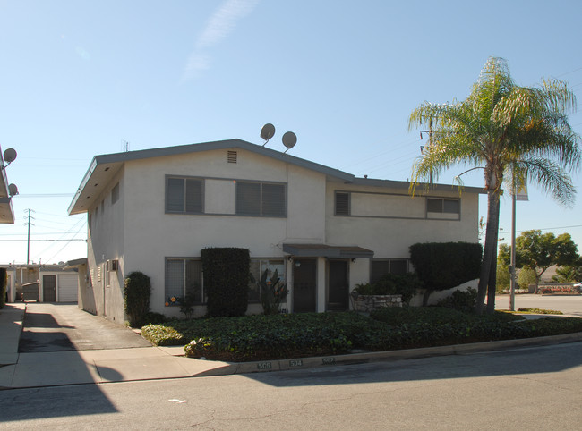 502-506 E Hurst St in Covina, CA - Building Photo - Building Photo