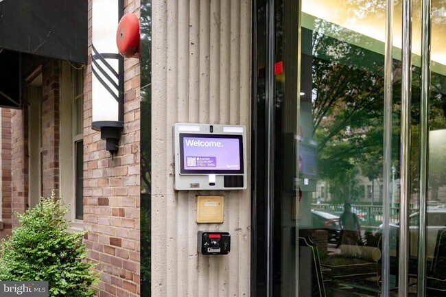 1314 Massachusetts Ave NW in Washington, DC - Building Photo - Building Photo