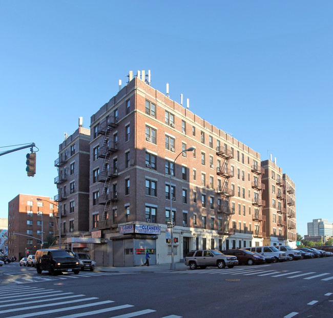 Washington Heights Apartments in New York, NY - Foto de edificio - Building Photo