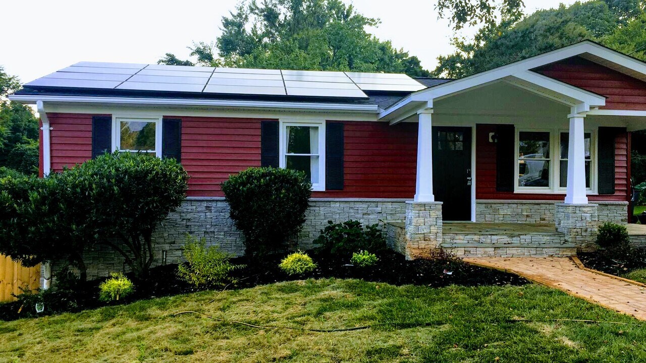 1308 Hampton St, Unit Downstairs B in Charlottesville, VA - Building Photo