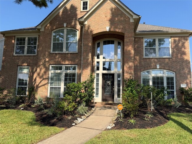 property at 2906 Castlerock Ct