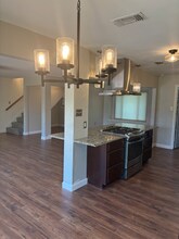 1718 Clarendon Dr in Lewisville, TX - Building Photo - Building Photo