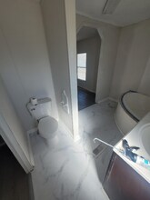 1716 E Market Ave in Searcy, AR - Foto de edificio - Building Photo