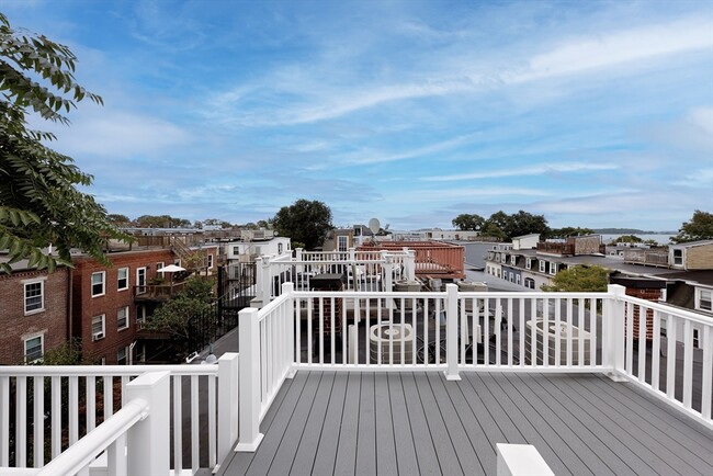 property at 762 E 6th St