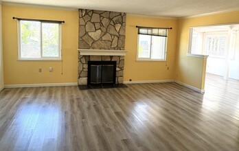 12040 Callado Rd in San Diego, CA - Building Photo - Building Photo