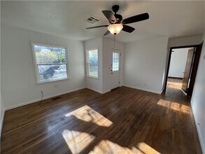 1004 S 3rd St in Copperas Cove, TX - Building Photo - Building Photo