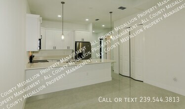 143 Harold Ave S in Lehigh Acres, FL - Building Photo - Building Photo