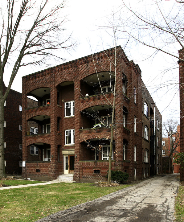 Carus Apartments in Cleveland, OH - Building Photo