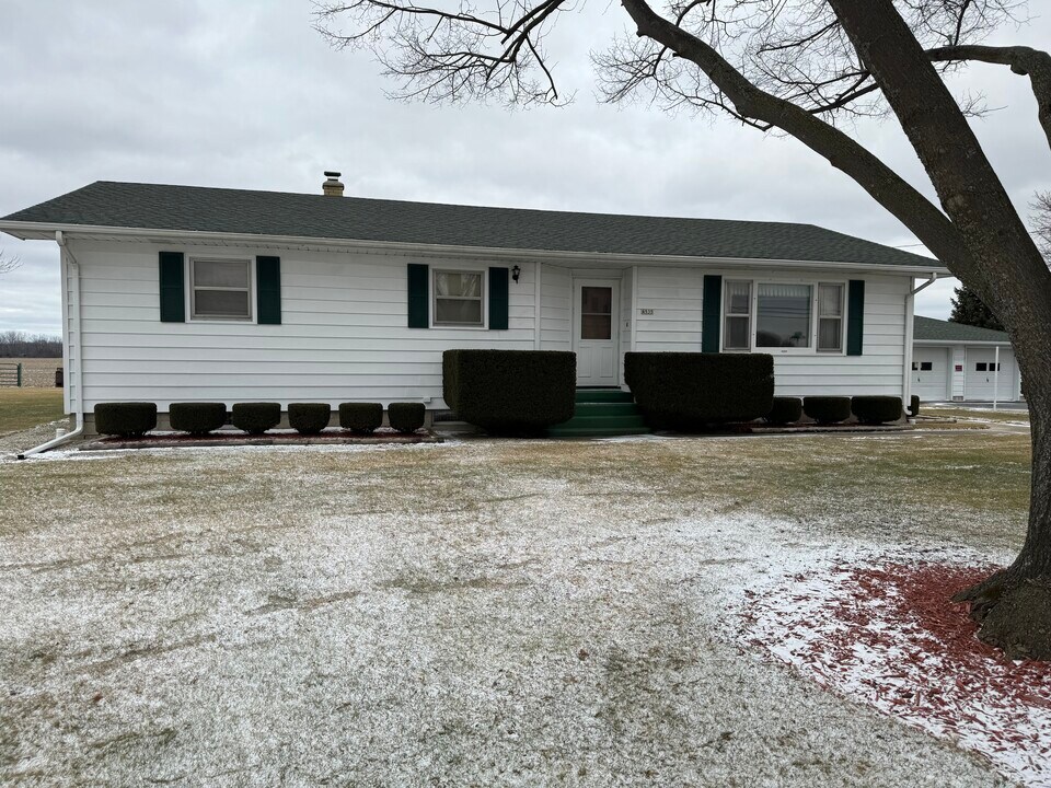 4535 S Beaumont Ave in Kansasville, WI - Building Photo