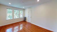 123 Sutherland Rd, Unit M in Boston, MA - Building Photo - Building Photo