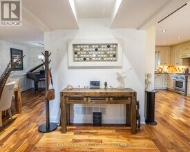 60 Belvedere Dr in Oakville, ON - Building Photo - Building Photo