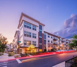 Atelier in Silver Spring, MD - Foto de edificio - Building Photo