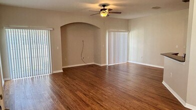 597 52nd Ave N in St. Petersburg, FL - Building Photo - Building Photo
