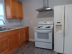 1112 Regent St SW in Atlanta, GA - Building Photo - Building Photo