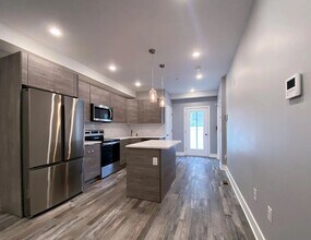 623 N 36th St in Philadelphia, PA - Building Photo - Building Photo