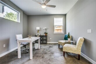 5321 Anita St in Dallas, TX - Building Photo - Building Photo