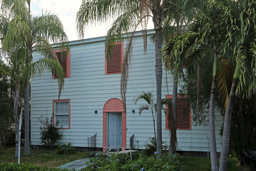 26 S L St in Lake Worth, FL - Building Photo