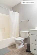 Private bedroom in 3 bed/2 bath Home in Austin, TX - Building Photo - Building Photo