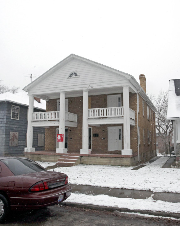 1836 Auburn Ave in Dayton, OH - Building Photo