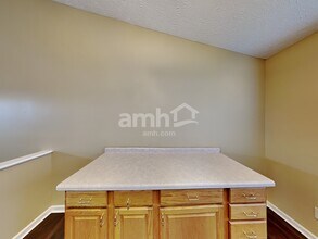 372 Thompson St in Pataskala, OH - Building Photo - Building Photo